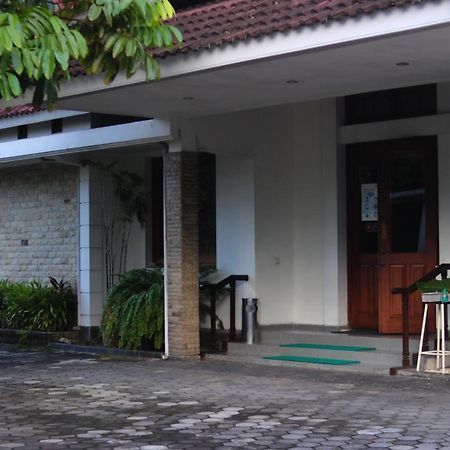 Hotel Graha Kinasih Kotabaru Yogyakarta Exterior foto