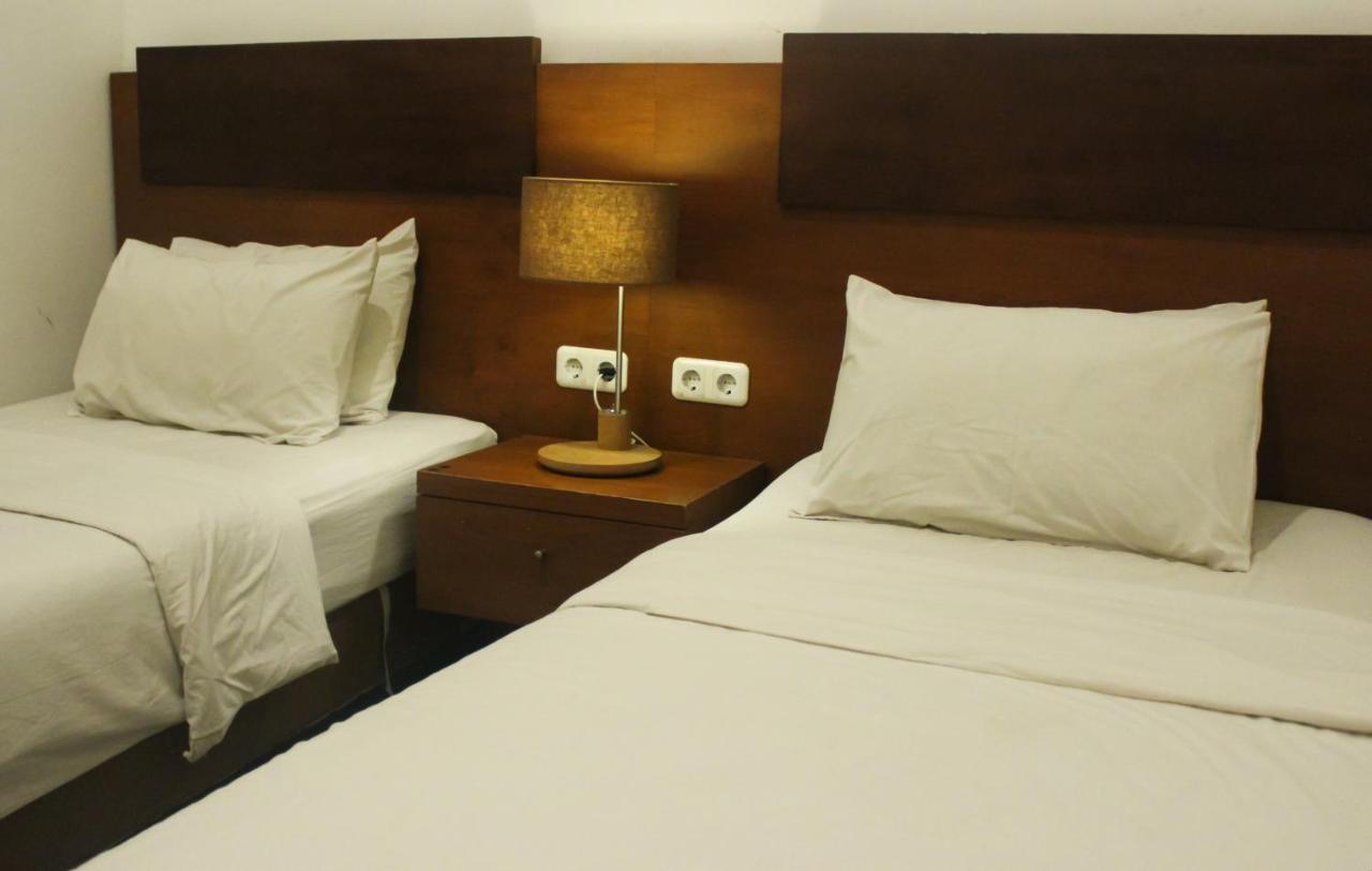 Hotel Graha Kinasih Kotabaru Yogyakarta Exterior foto